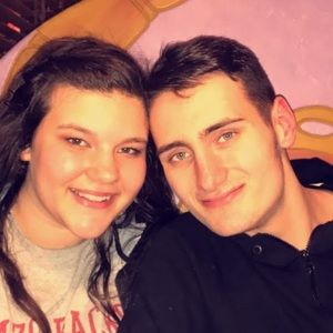 Meet your Posher, Alicia